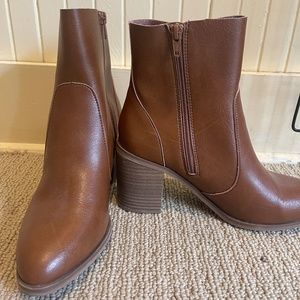 Tan Heeled Leather Boots